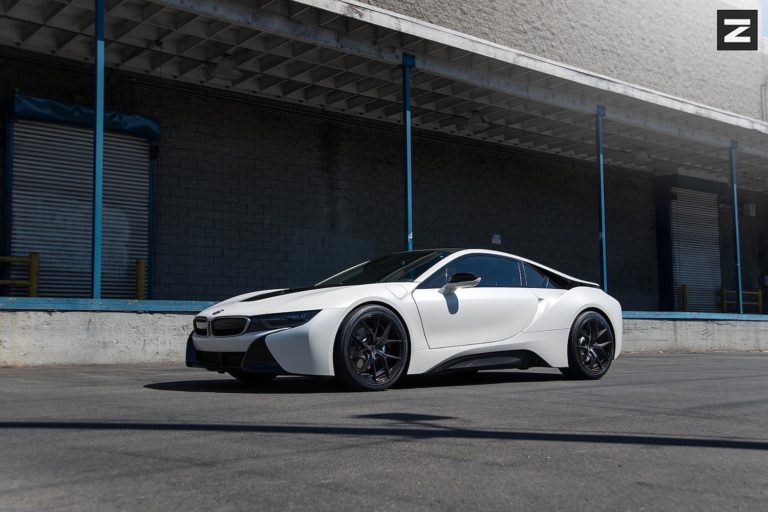 BMW-i8-White-Black-ZS05-13