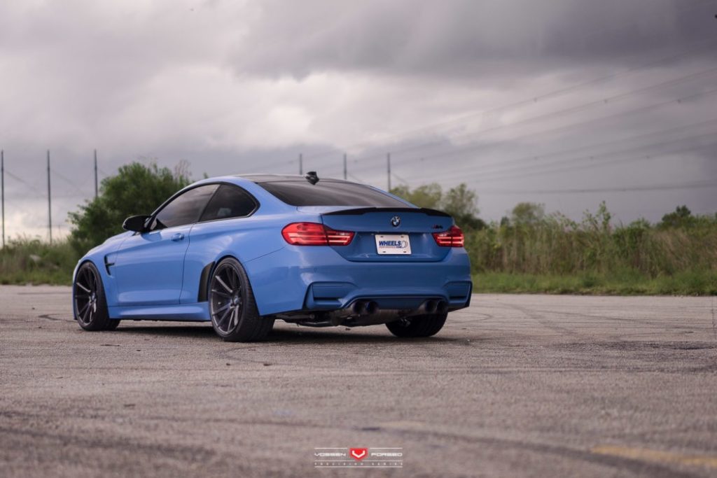 BMW_M4_VPS-301_ff9-1047x698