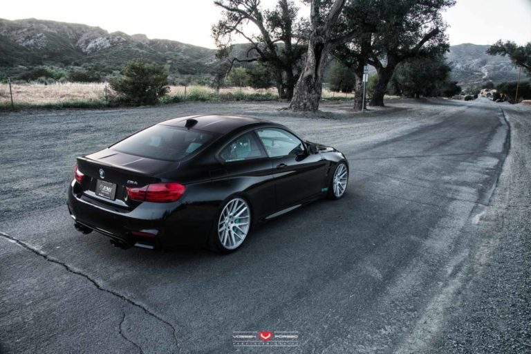 BMW_M4_VPS-308_303-1047x698