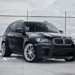 Black-Sapphire-Metallic-BMW-X5-M-ADV5_0-Track-Spec-Standard-Series-Wheels-9
