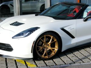 C7-Conv.-foliert-frt-corner-Velos-bronce-detail