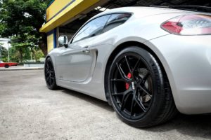 porsche-cayman-gts-981-silver-bbs-fi-r-wheel-front