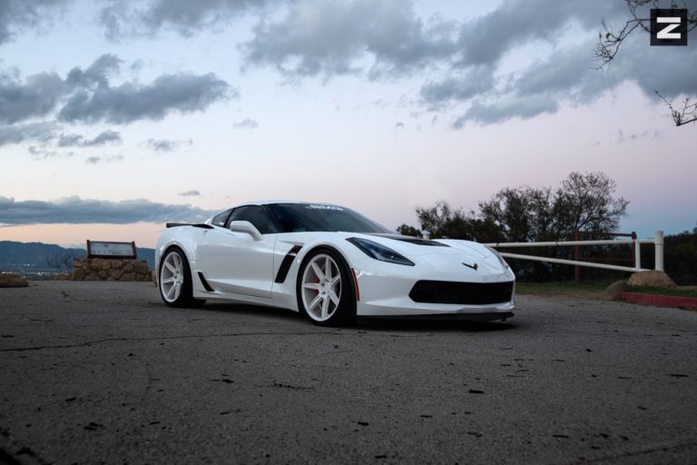 Chevrolet-Corvette-Z06-C7-White-ZS07-1