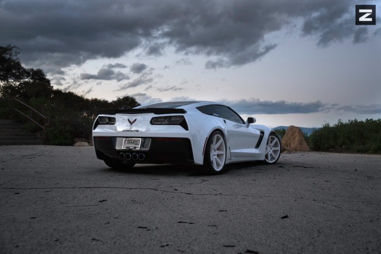Chevrolet-Corvette-Z06-C7-White-ZS07-2