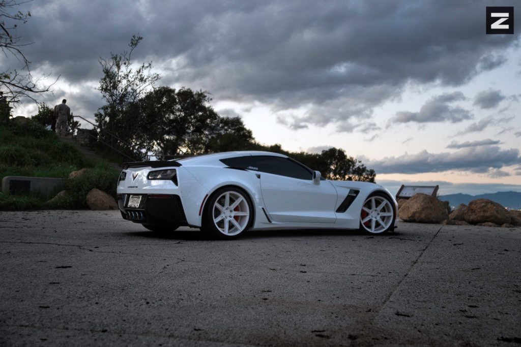 Chevrolet-Corvette-Z06-C7-White-ZS07-6