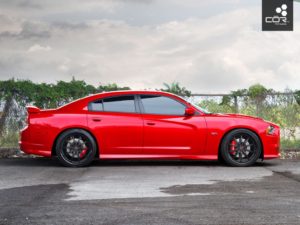 Dodge-Charge-SRT8-COR-Forma-1030x772