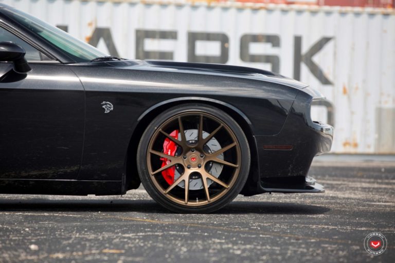 Dodge_Challenger_VPS-306_62296c76-1047x698