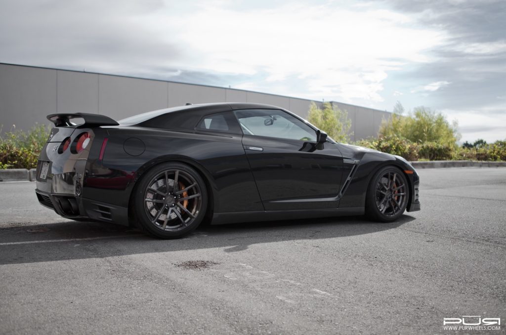 Nissan GT-R R35 Black PUR RS01