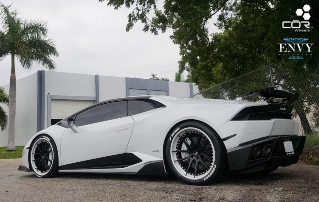 Huracan_Current_20-1-1030x651