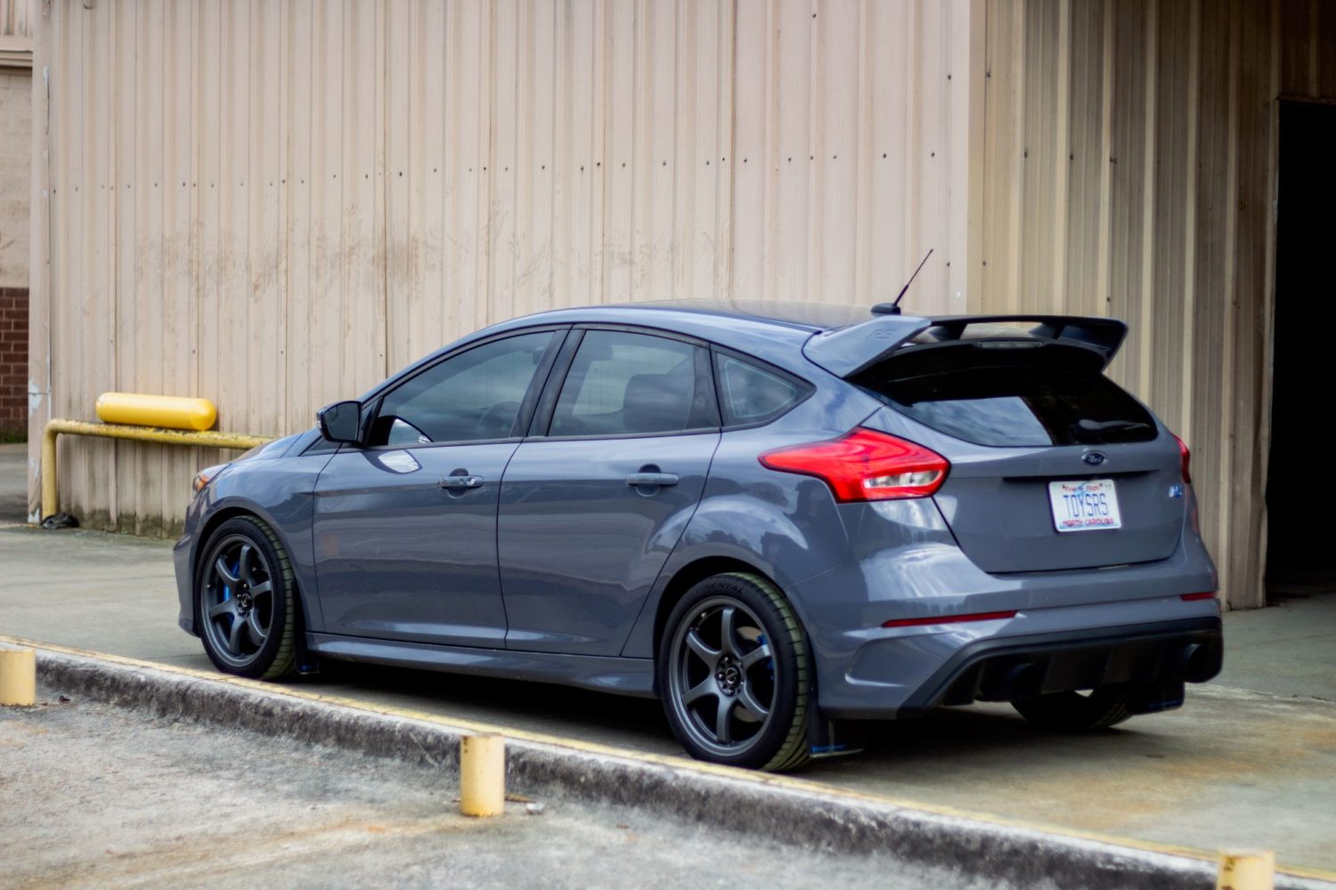 Ford Focus RS Mk3 Grey Rays Gram Lights 57DR Wheel | Wheel Front