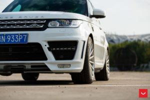 Land-Rover_Range-Rover_VFS2_b35-1047x698