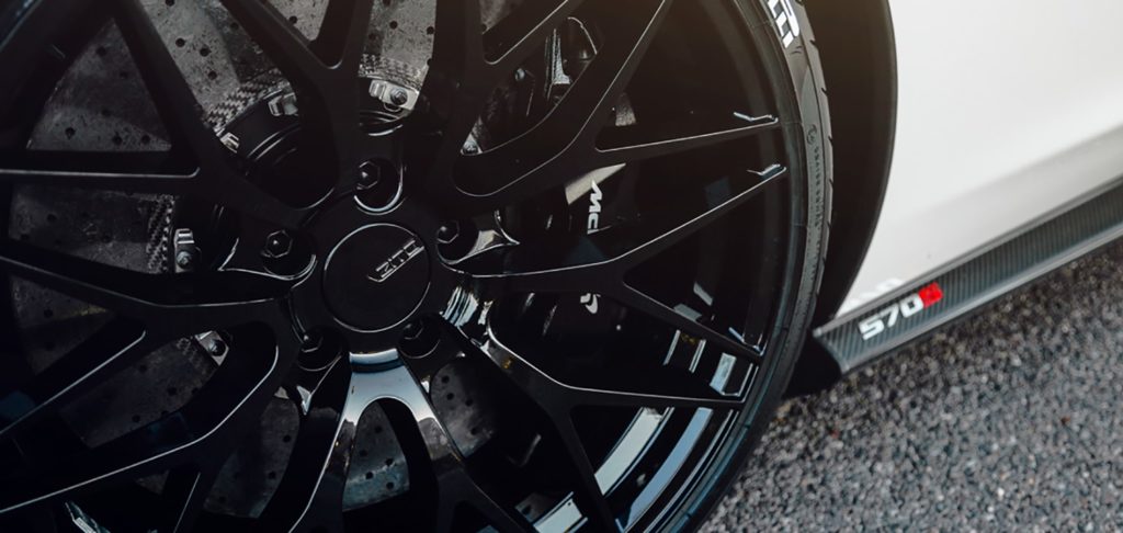 Mclaren-570S-White-ZF01-25