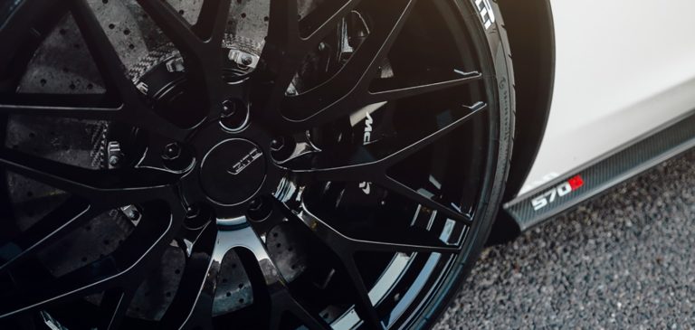 Mclaren-570S-White-ZF01-25