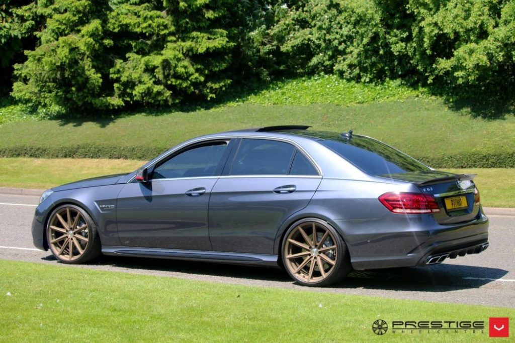 Mercedes-Benz_E-Class_VFS10_25c7b5bf-1047x698
