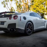 Nissan-GTR-White-Black-ZS05-13