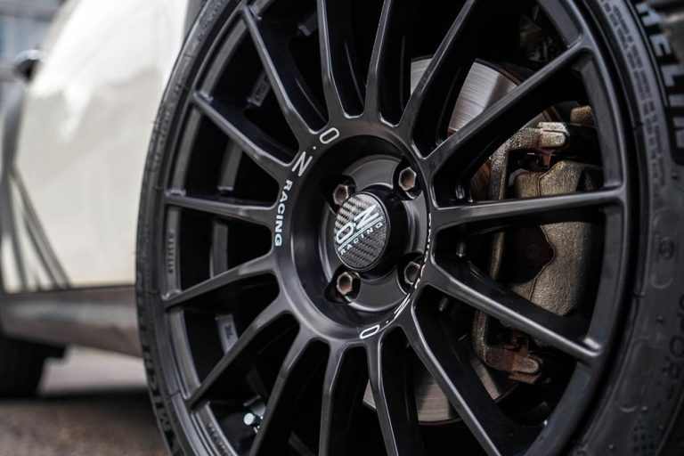 Mini Cooper Clubman R55 White OZ Superturismo LM | Wheel Front