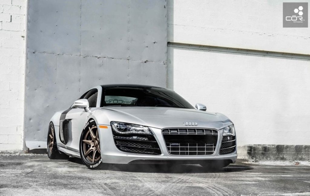 R8-V10-Passion-19in-4-1-1030x651