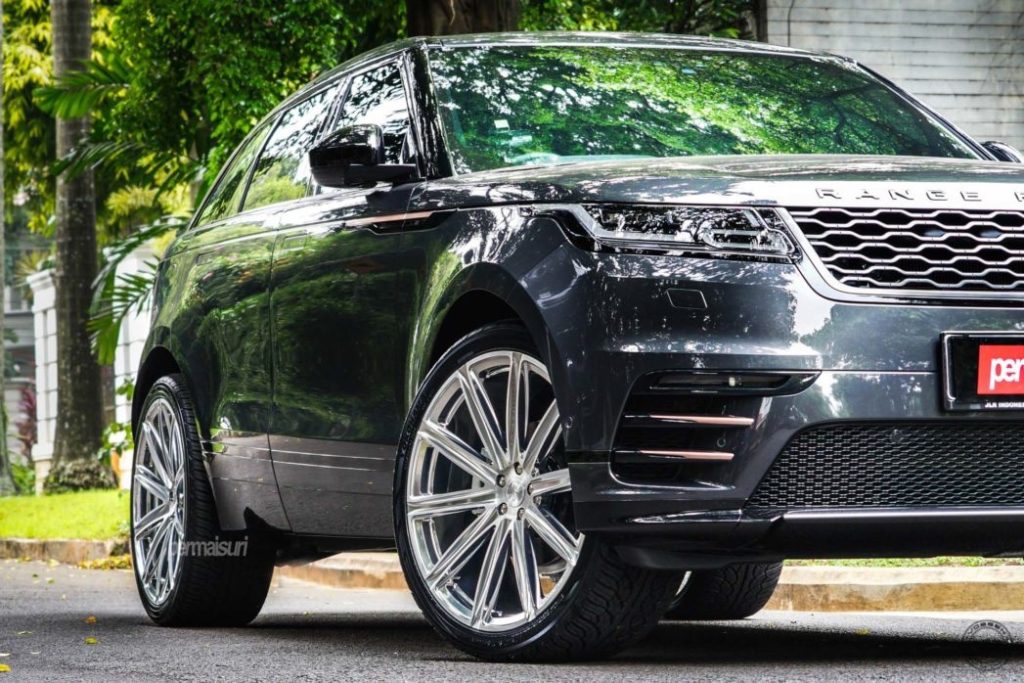 Range-Rover-Velar-Urban-Automotive-x-Vossen-Forged-UV-2-©-Vossen-Wheels-2018-1005-1047x698