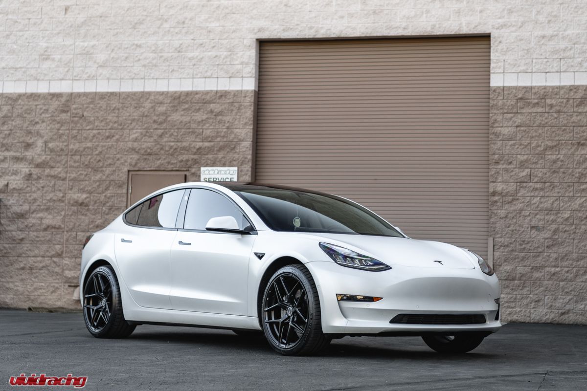 Tesla-Model3-Customer-Rf7-Blog-.jpg