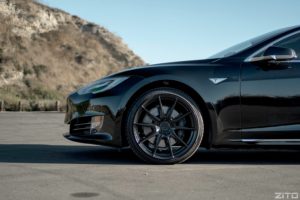 Tesla-P70D-ZF03-17