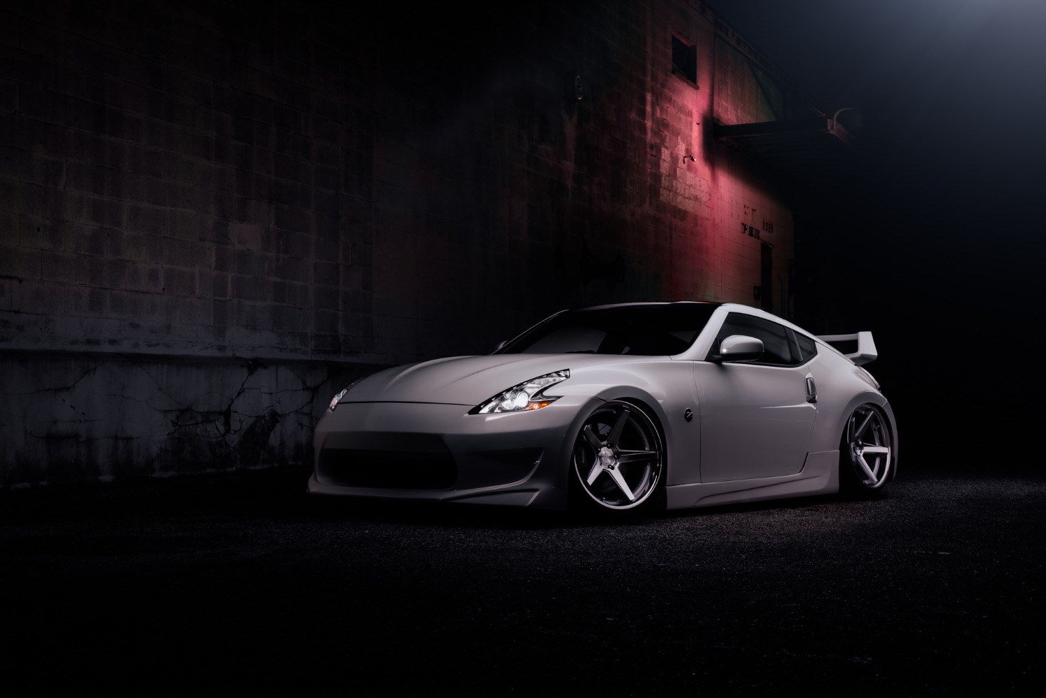 Nissan 370Z White Ferrada FR3 | Wheel Front