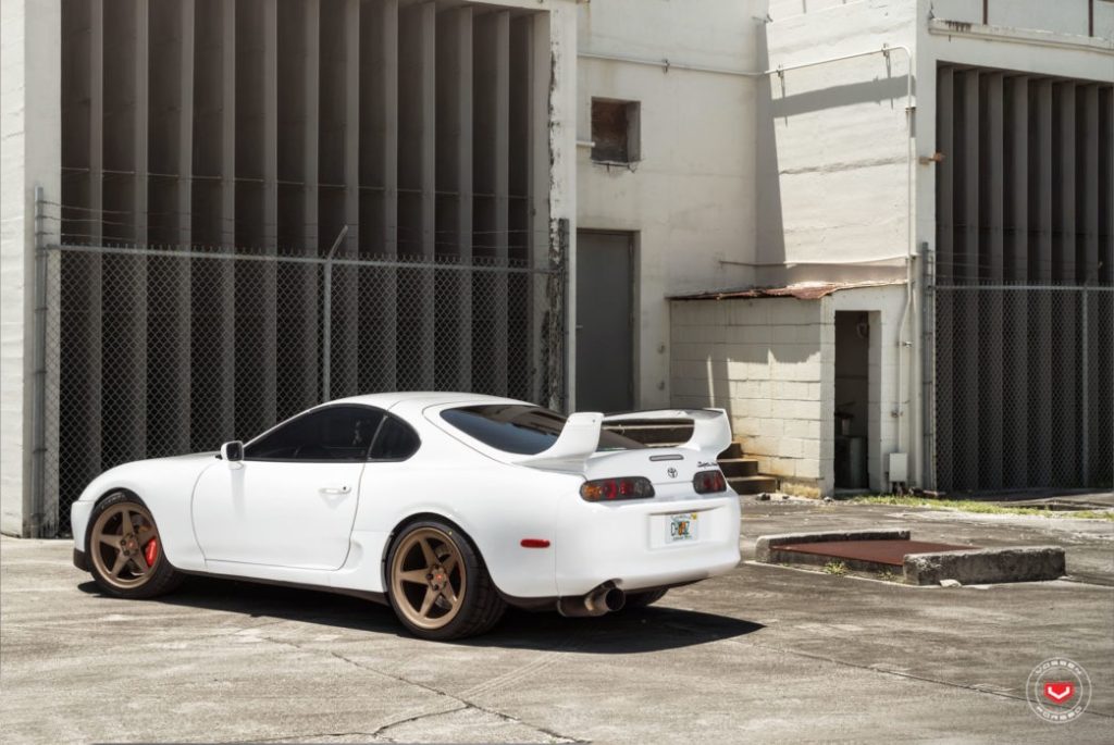 Toyota_Supra_LC-101_2d5b9e75-1044x698