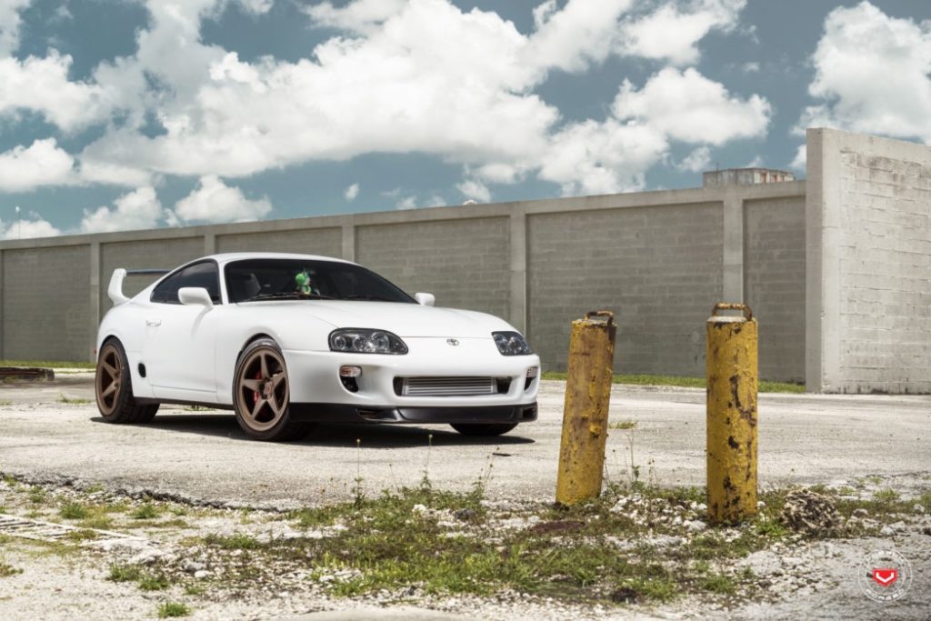 Toyota_Supra_LC-101_b29dab1d-1047x698
