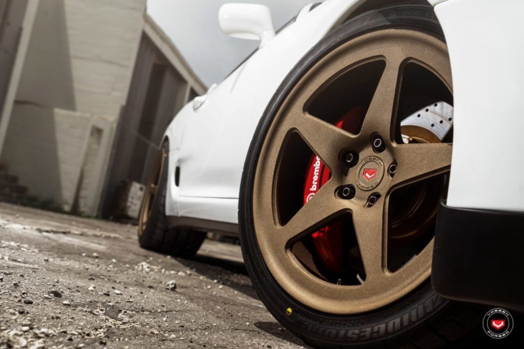 Toyota_Supra_LC-101_bf42bf72-1047x698