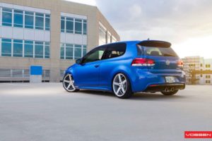 VW-Golf-R-Mk6-Vossen-CV3R-wheels-3