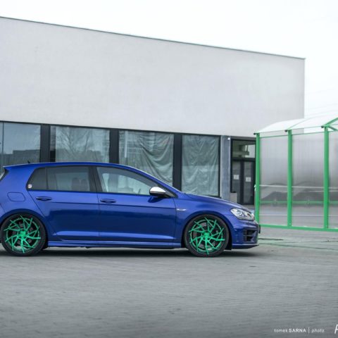 Volkswagen Golf R 7 Blue | Aftermarket Wheels | BC Forged HCA222S ...