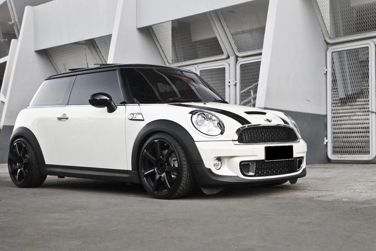 Mini Cooper S White Work Emotion XT7 Wheel Front
