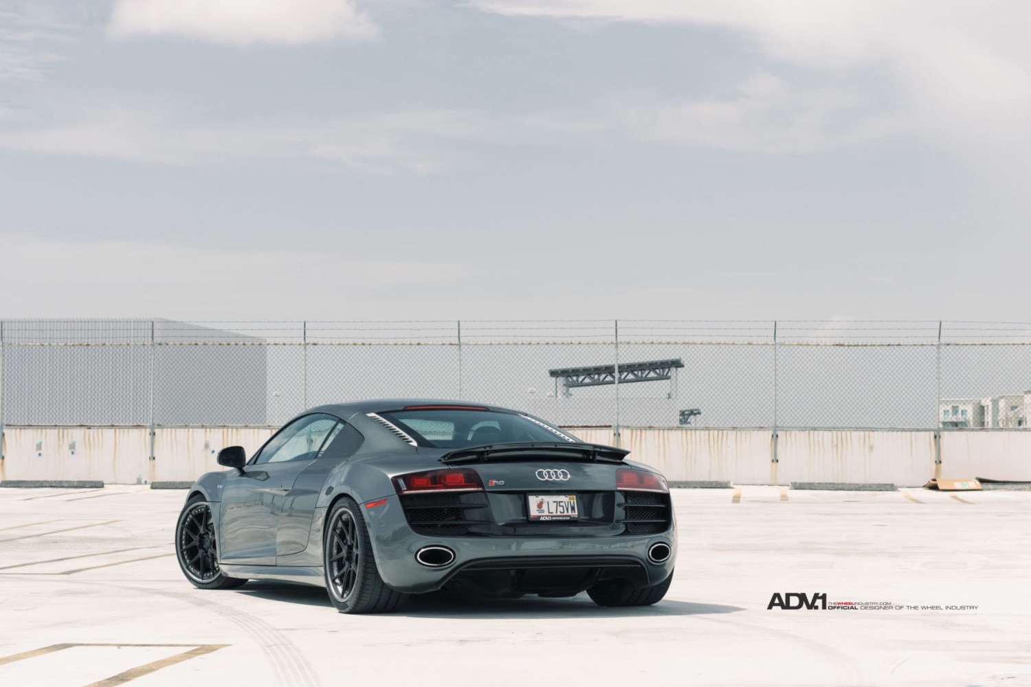 adv1-audi-r8-v10-grey-black-gunmetal-aftermarket-wheels-d