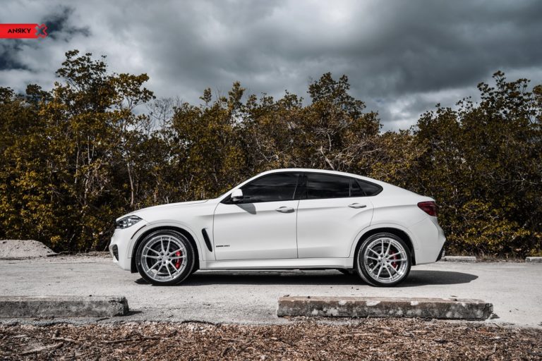 an34-bmw-x5-35-msport_39058107454_o