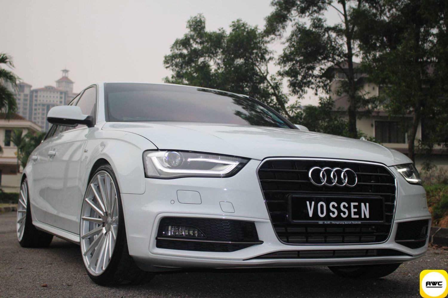 Audi A4 B8 White With Vossen Vfs 2 Aftermarket Wheels Wheel Wheel Front