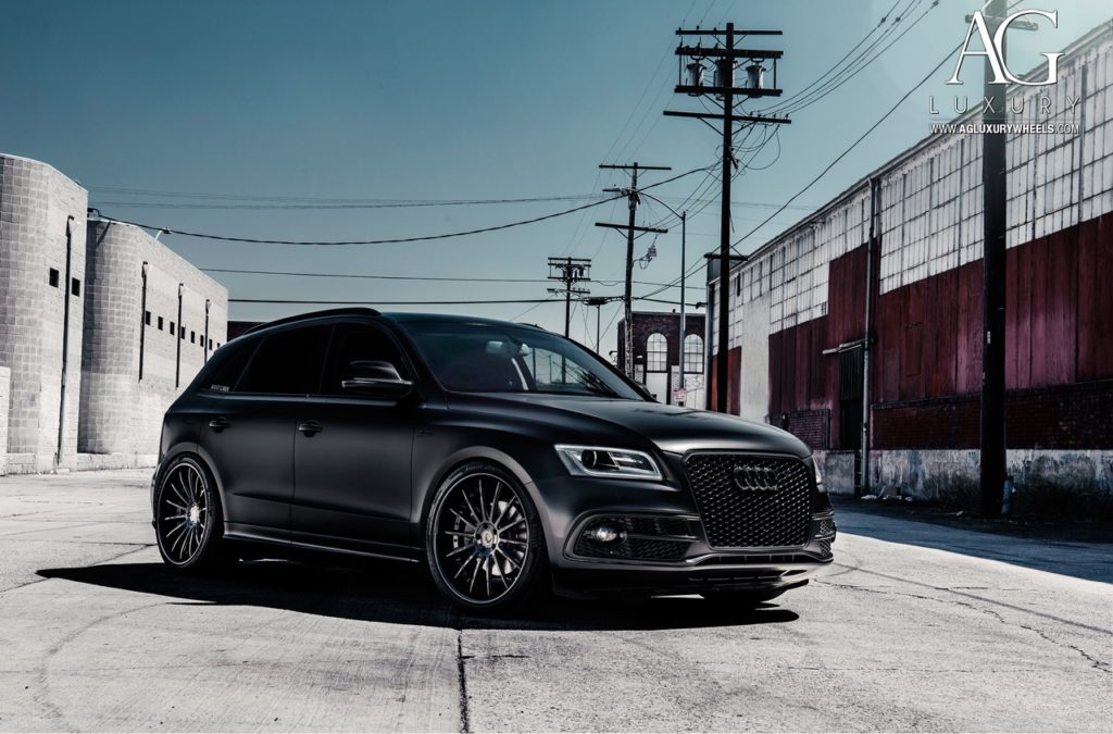 audi-sq5-f450-gloss-black-1