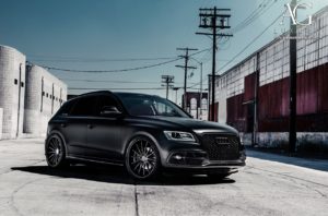 audi-sq5-f450-gloss-black-1