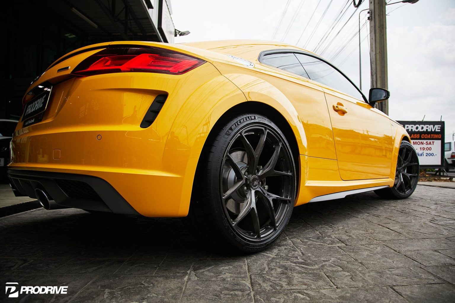 Audi TT 8S Yellow BC Forged RZ21 Wheel | Wheel Front