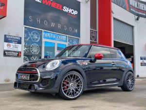 Mini Cooper S Black Rotiform RSE | Wheel Front