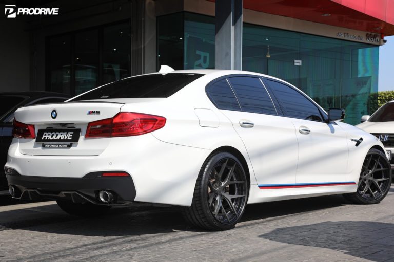 BMW 5 Series G30 White BC Forged HCS21S | Wheel Front