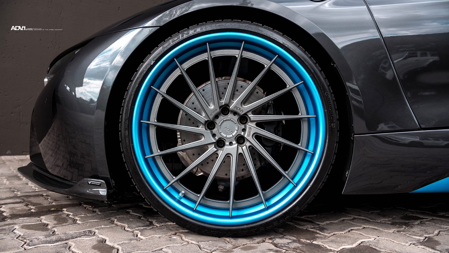 bmw-i8-custom-wheels-blue-lips-electric-car-rims-t