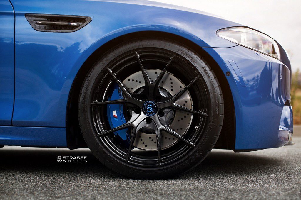 bmw-m5-strasse-sm5r-2