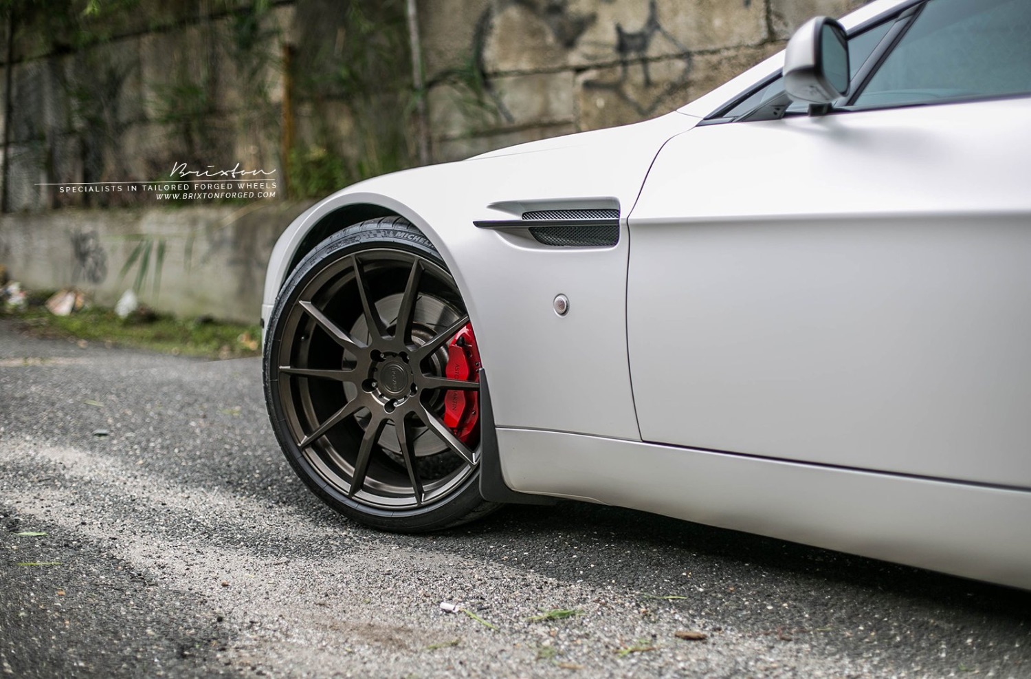 brixton-forged-r10-mono-series-aston-martin-v8-vantage-wheels-20-inch-forged-bronze-07