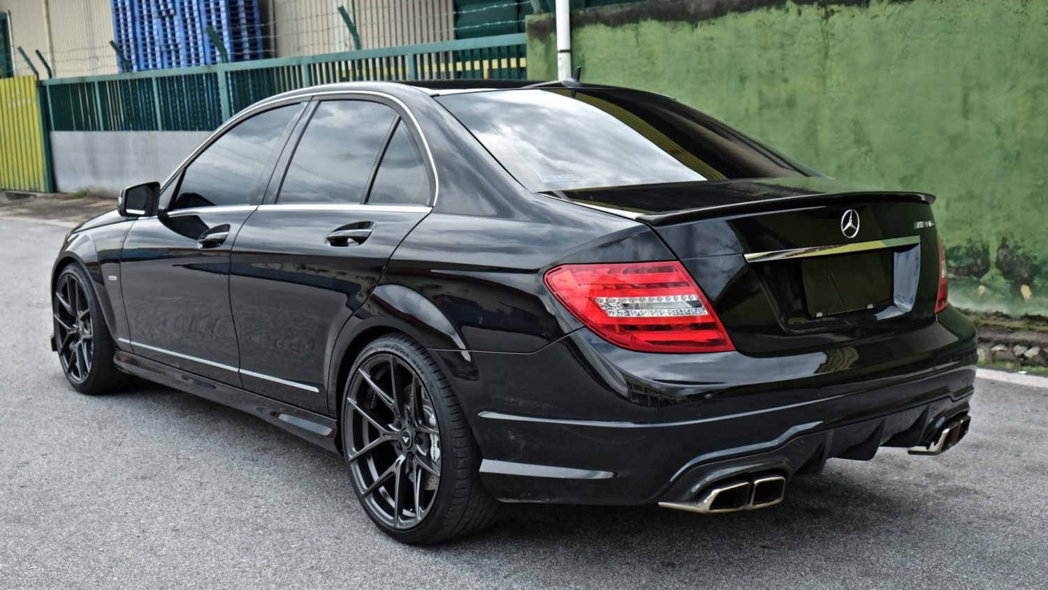 Mercedes Benz C63 AMG W204 Black With Vorsteiner V FF 101 Aftermarket Mercedes Benz C63 AMG W204 Black With Vorsteiner V FF 101 Aftermarket