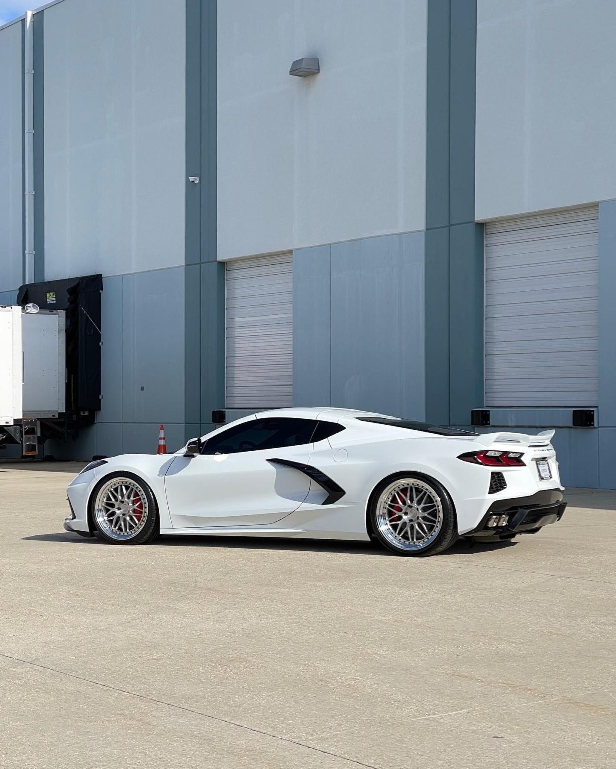Chevrolet Corvette C8 Stingray White BC Forged MLE81 | Wheel Front