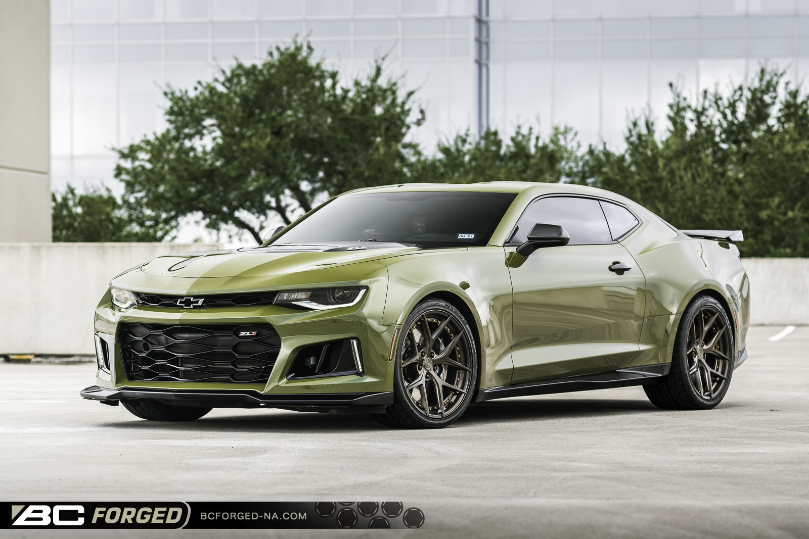 Chevrolet Camaro ZL1 6th Gen Army Green BC Forged HCS21S | Wheel Front