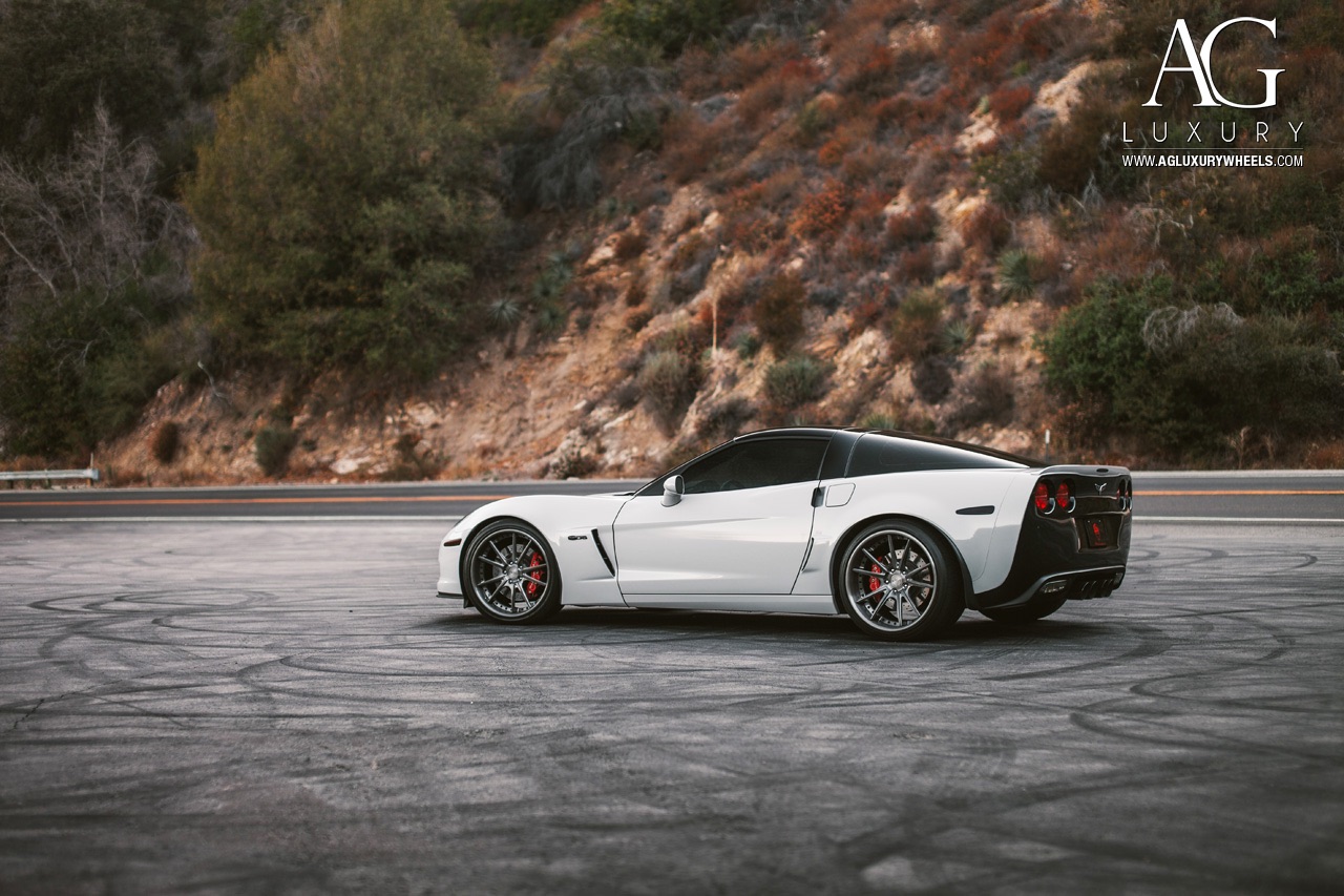 chevrolet-corvette-z06-agl19-matte-brushed-grigio-2