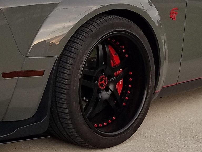 Hellcat Grey Rims Dodge Challenger Hellcat Widebody Grey Triumph Forged SVS | Wheel Front