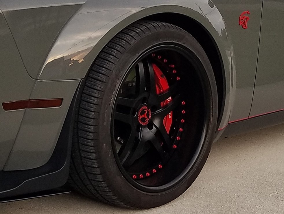 Dodge Challenger Hellcat Widebody Grey Triumph Forged SVS Wheel | Wheel ...