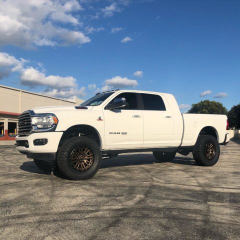 Dodge Ram 2500 White Fuel Off-Road Rebel 6 D681 Wheel | Wheel Front