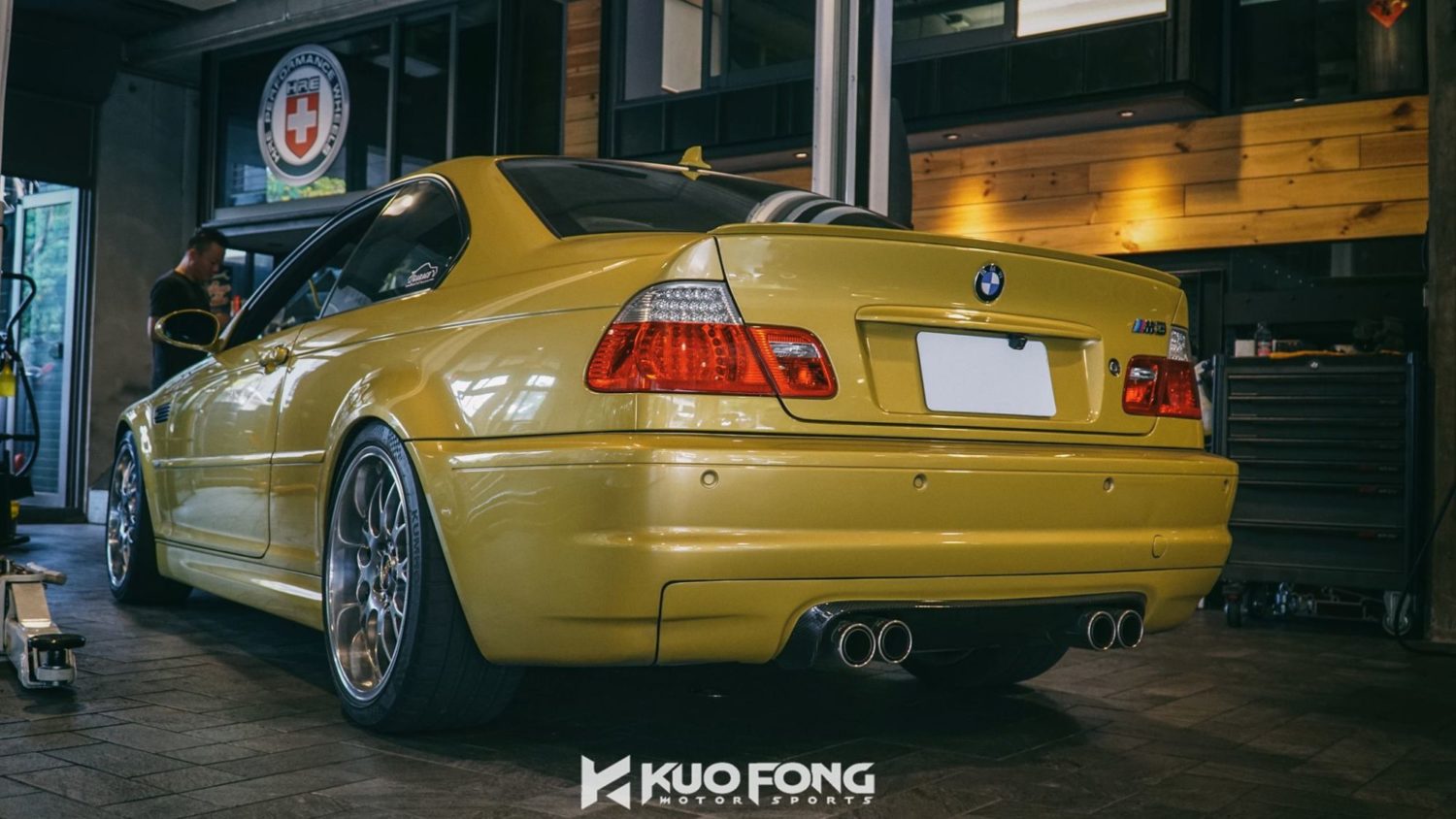 Yellow R46 Gtr BMW M3 E46 Phoenix Yellow BBS RS-GT | Wheel Front
